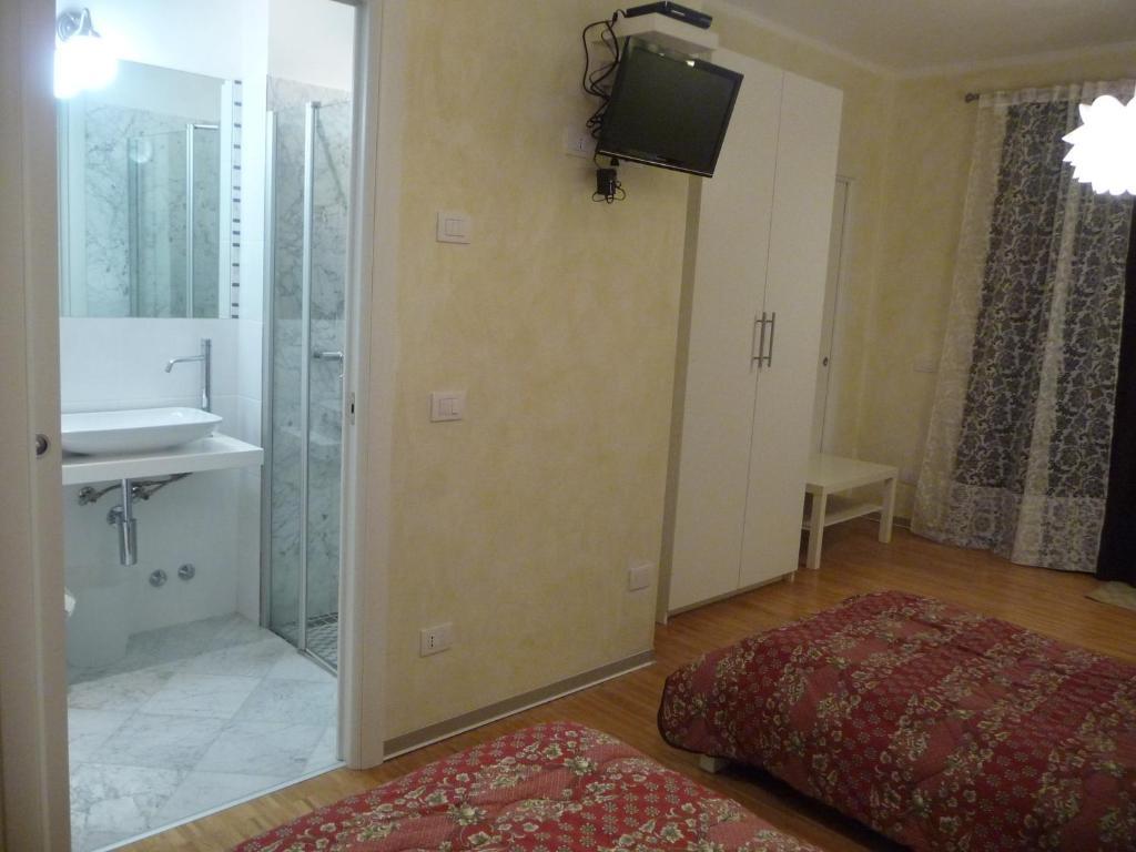Moggio Udinese Residence Bed&Bike חדר תמונה